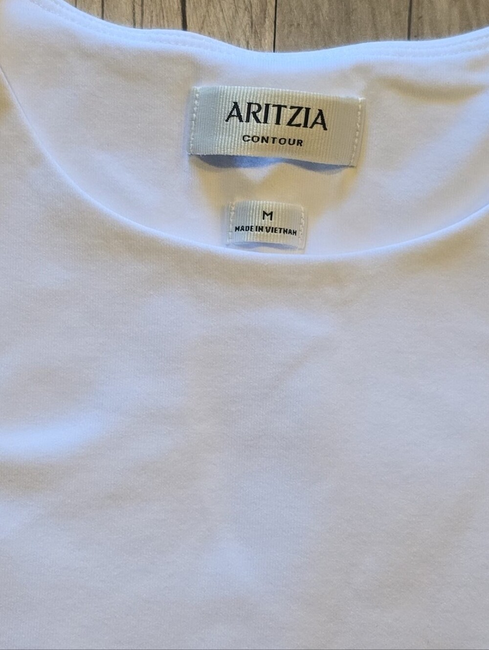 Aritzia Contour Long Sleeve Top  Size Medium - Picture 6 of 8